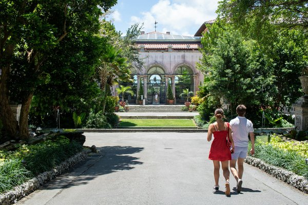 How to evaluate the return on investment for restoring a historical landmark property in the UK?